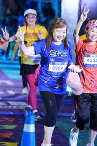 BIB: 3209, 4535
                            <button type="button" onclick="openModal(26261418)" class="btn btn-primary btn-sm float-right btn-popup" data-toggle="modal" data-target=".modal-high-quality">
                        <i class="fas fa-shopping-cart"></i> Add to Cart
                    </button>
                                            <button type="button" onclick="isThisMe(26261418, true)" class="btn btn-success btn-sm float-right btn-popup btn-isme hidden" data-toggle="tooltip" data-placement="bottom" title="นี่คือรูปของคุณใช่ไหม คลิกที่นี่เพื่อเอาเข้าอัลบั้ม">
                        <i class="fas fa-plus"></i> Add to album
                    </button>
                    <button type="button" onclick="isThisMe(26261418, false)" class="btn btn-warning btn-sm float-right btn-popup btn-isnotme hidden">
                        <i class="fas fa-ban"></i> Remove from album
                    </button>